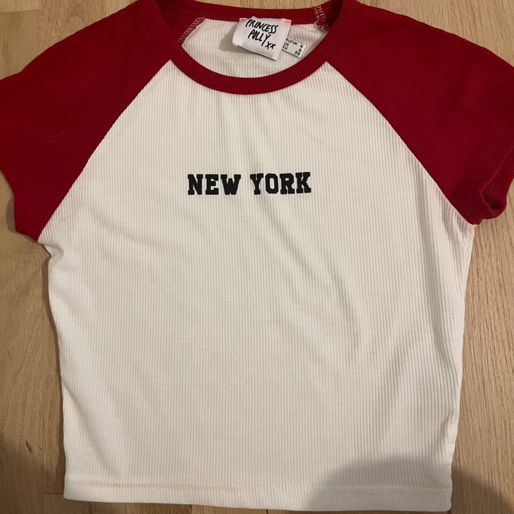 Princess Polly “New York” baby tee!